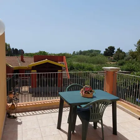 Villa Rita Chia Exterior photo