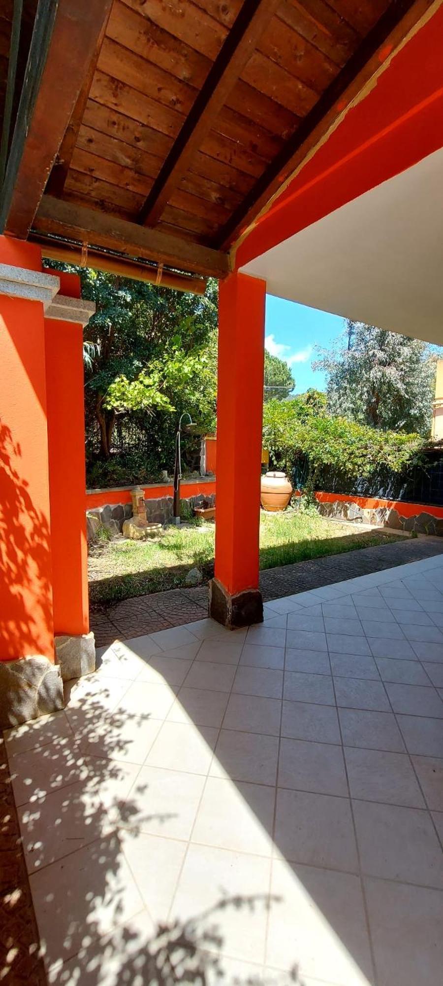 Rita *